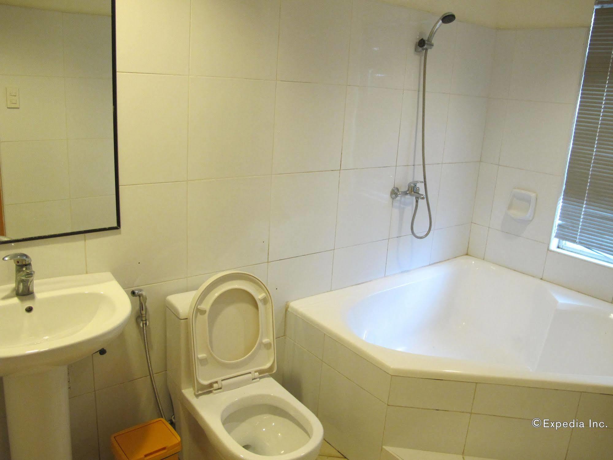 Bluefins Resort Lapu-Lapu City Zewnętrze zdjęcie