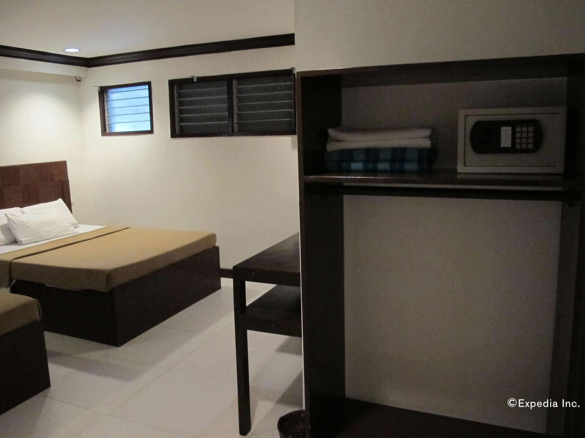 Bluefins Resort Lapu-Lapu City Zewnętrze zdjęcie